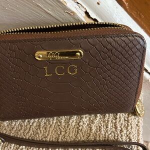 GiGi New York Brown Textured Wallet